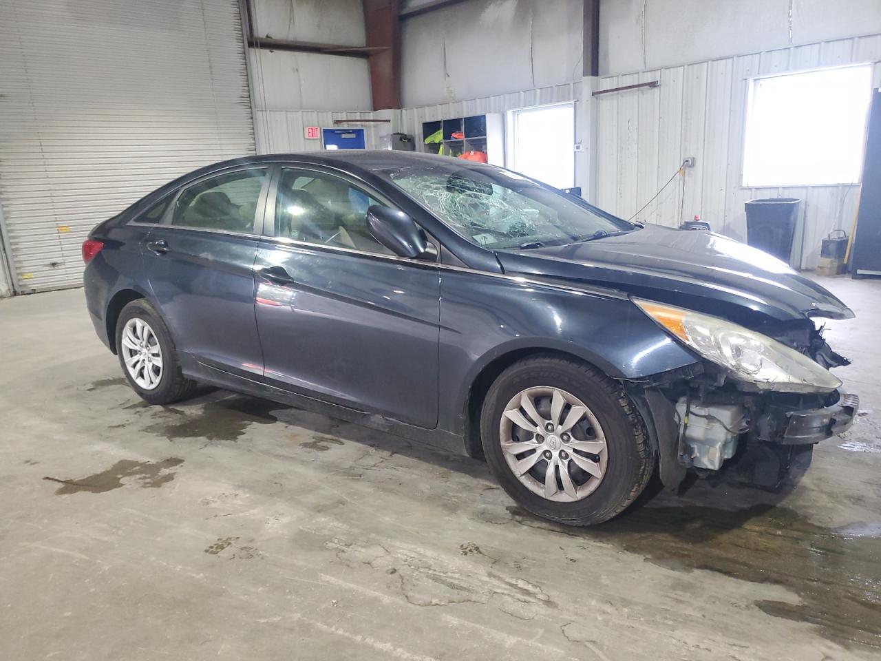 2012 Hyundai Sonata - Image 4