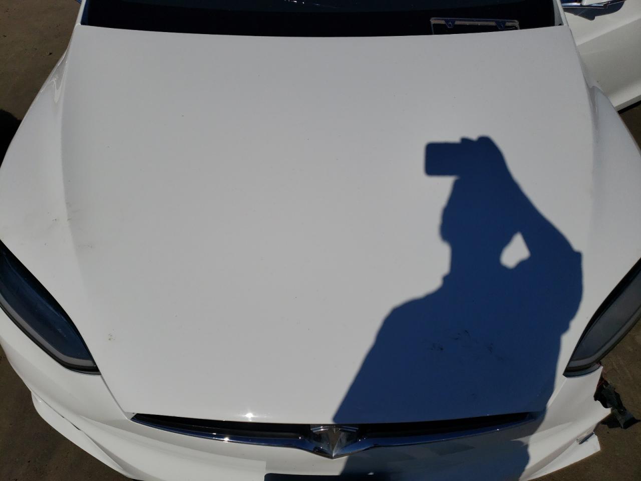 2016 Tesla Model X VIN: 5YJXCAE28GF020210 Lot: 73515154