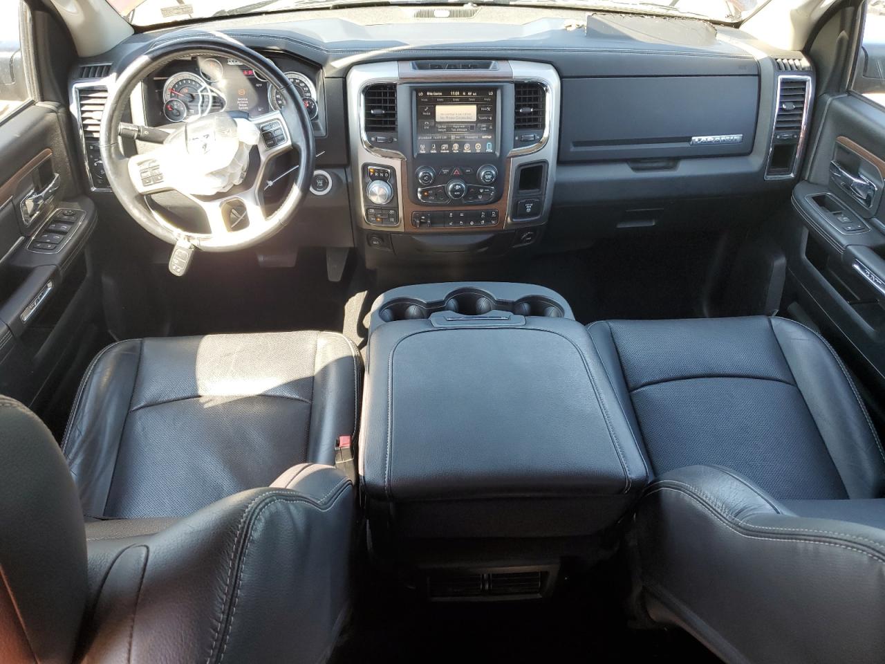 2015 Ram 1500 Laramie VIN: 1C6RR7VT2FS712166 Lot: 70180224