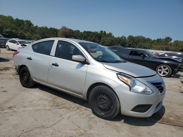  NISSAN VERSA 2017 Сріблястий