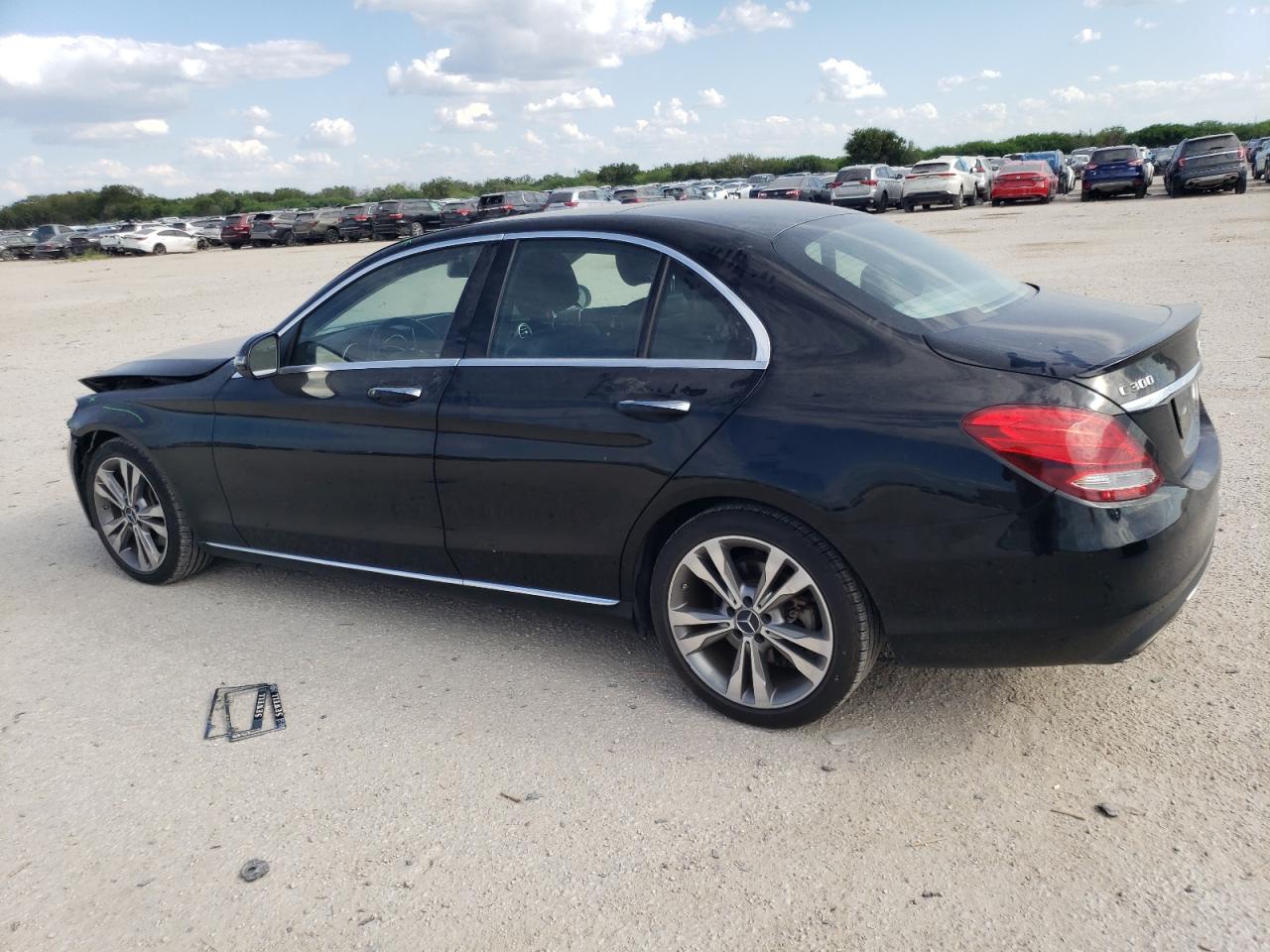 55SWF4JB6GU117205 2016 MERCEDES-BENZ C CLASS - Image 2