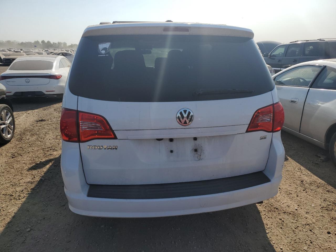 2014 Volkswagen Routan Se VIN: 2C4RVABG7ER135241 Lot: 71055144