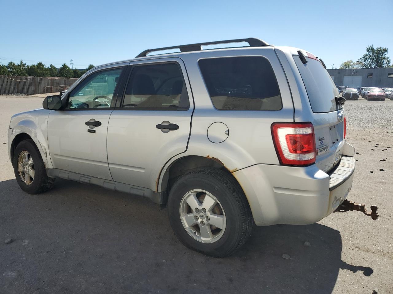 2010 Ford Escape - Image 2