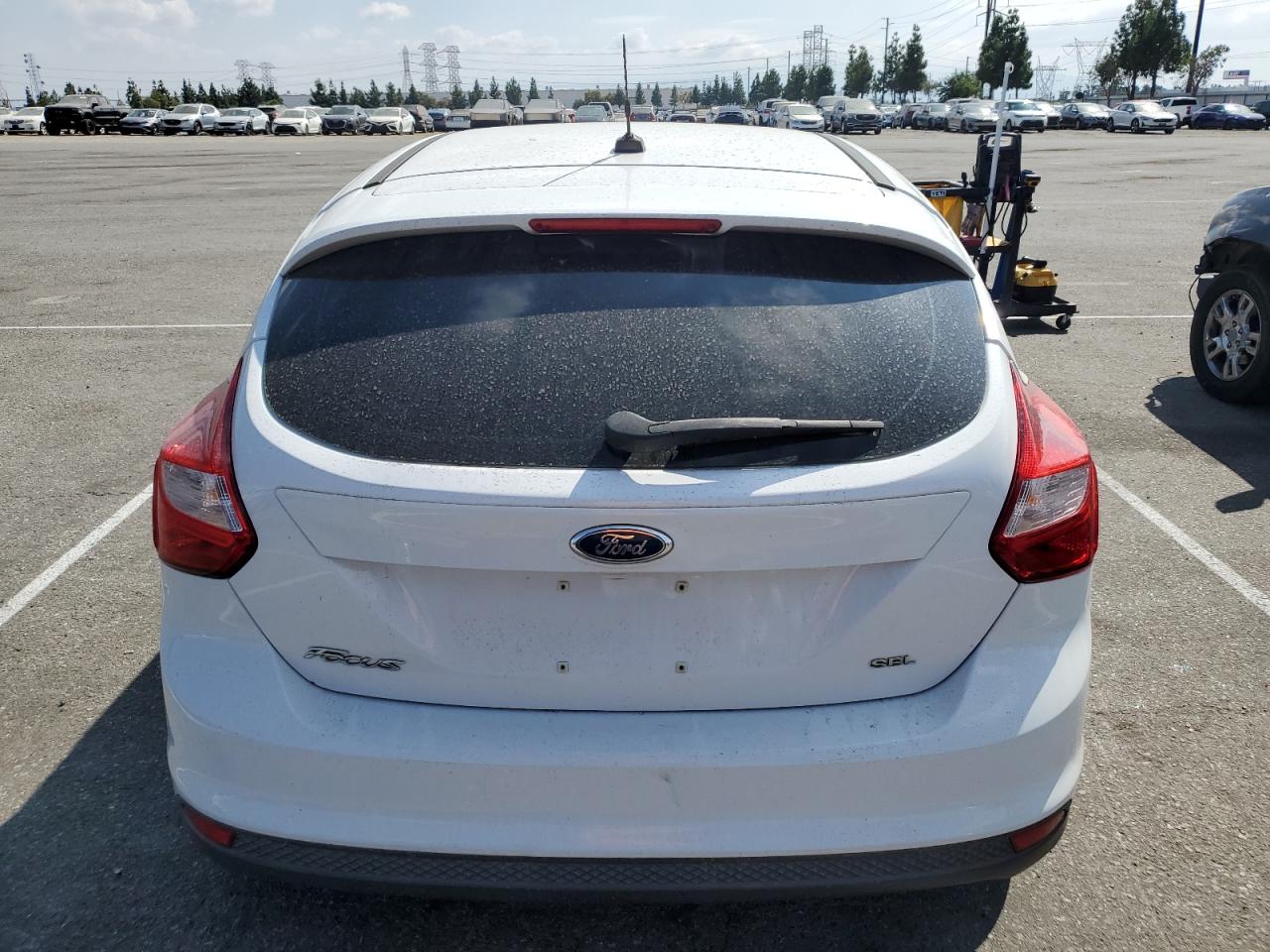 2012 Ford Focus Sel VIN: 1FAHP3M21CL135461 Lot: 68841674