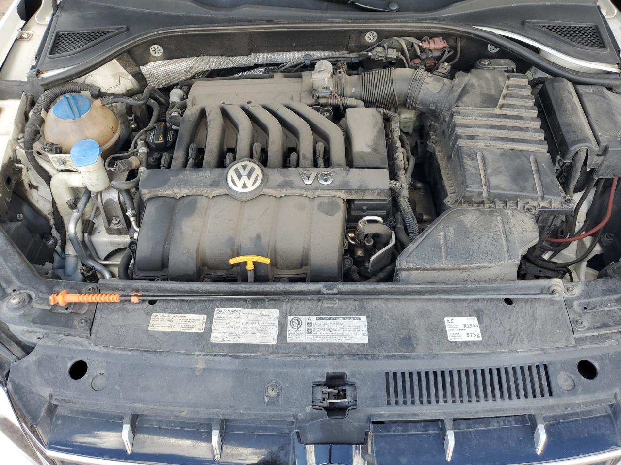 1VWBM7A36DC003047 2013 Volkswagen Passat Se