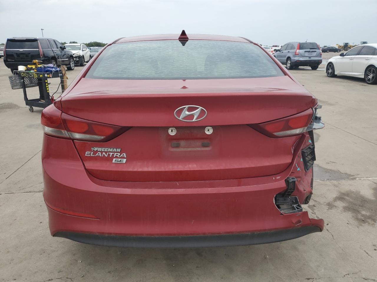 KMHD74LF0HU067833 2017 Hyundai Elantra Se