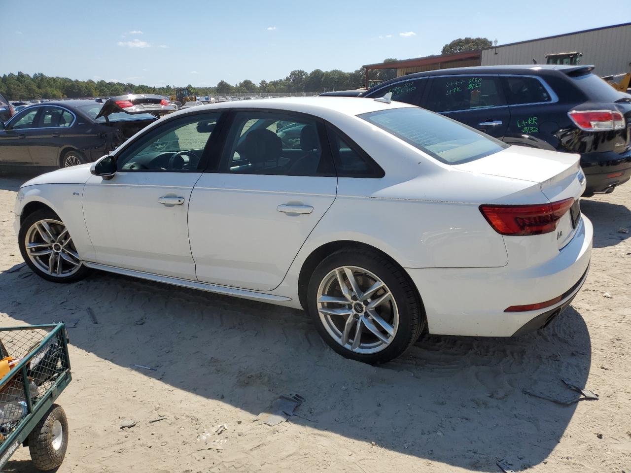 WAUDNAF47HN058721 2017 AUDI A4 - Image 2