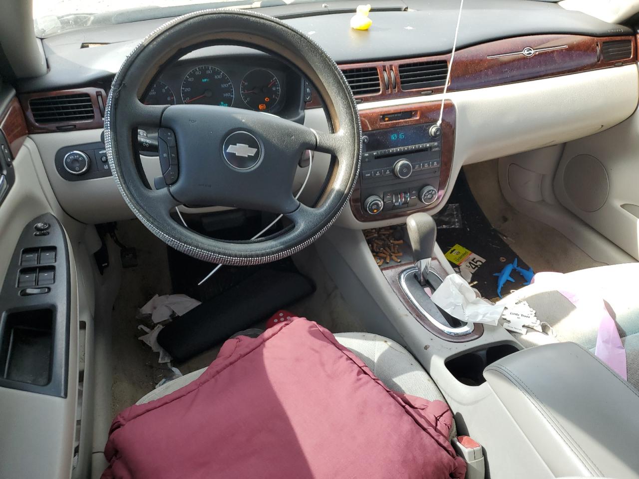 2009 Chevrolet Impala - Image 8