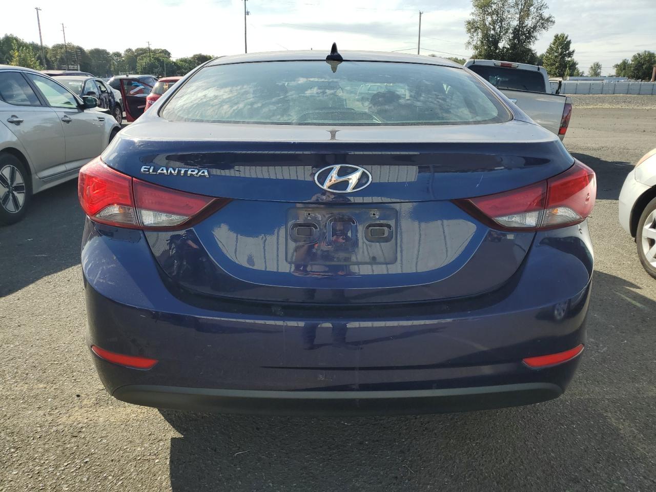 2014 Hyundai Elantra - Image 6