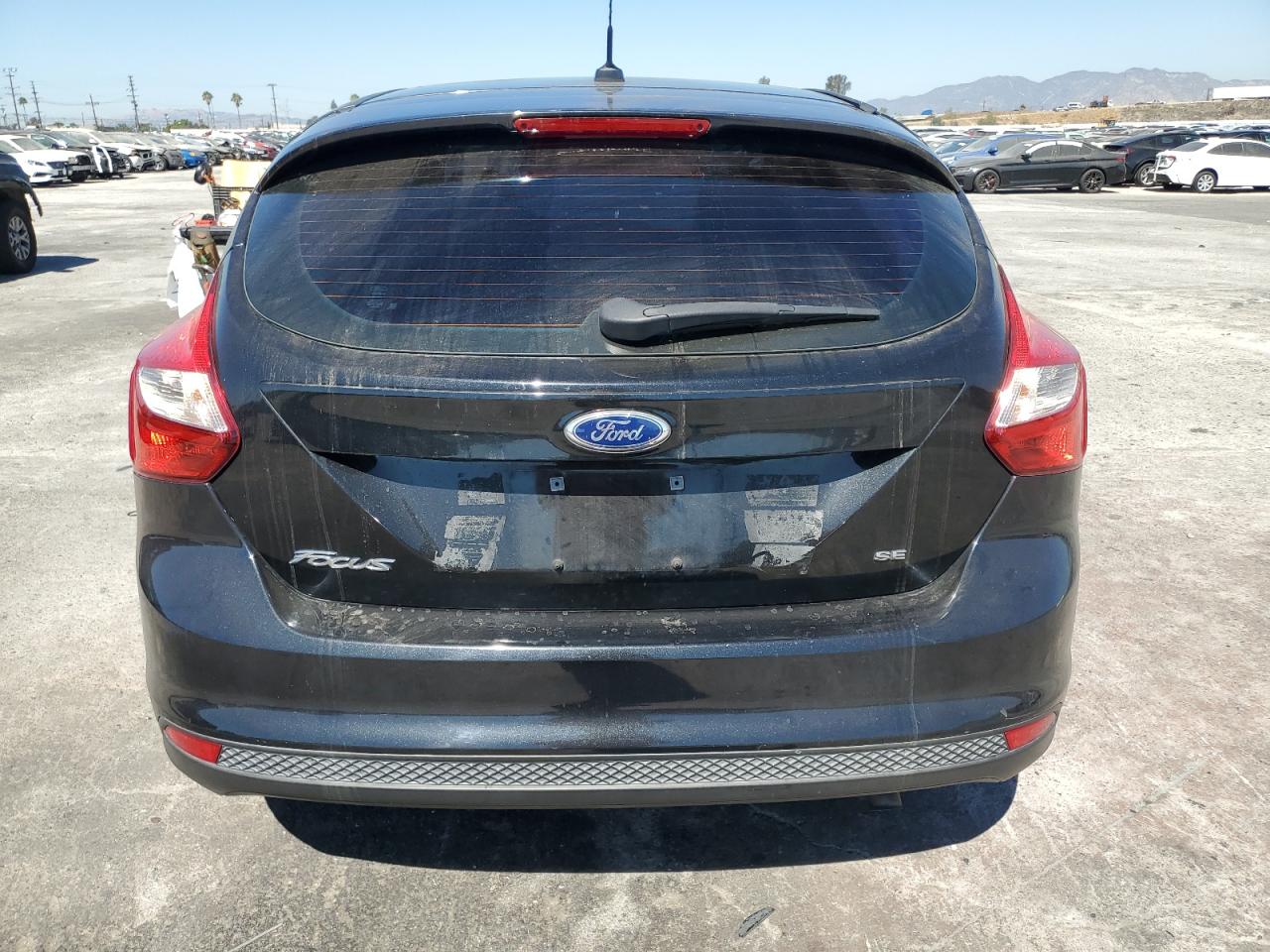 1FADP3K29EL363468 2014 Ford Focus Se