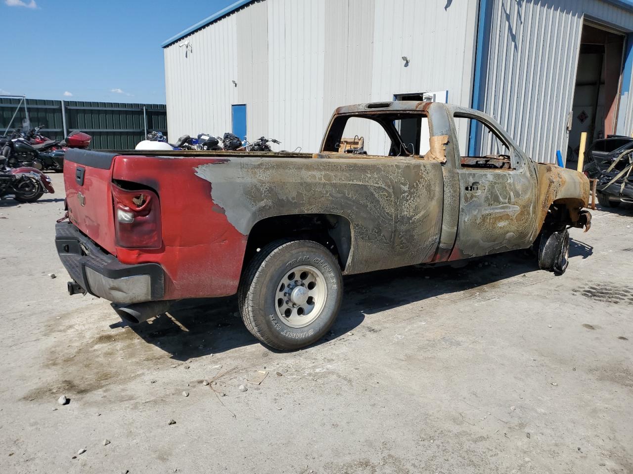 2008 Chevrolet Silverado - Image 3