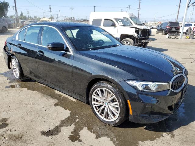 3MW89FF00R8E66739 BMW 3 Series 330XI 4