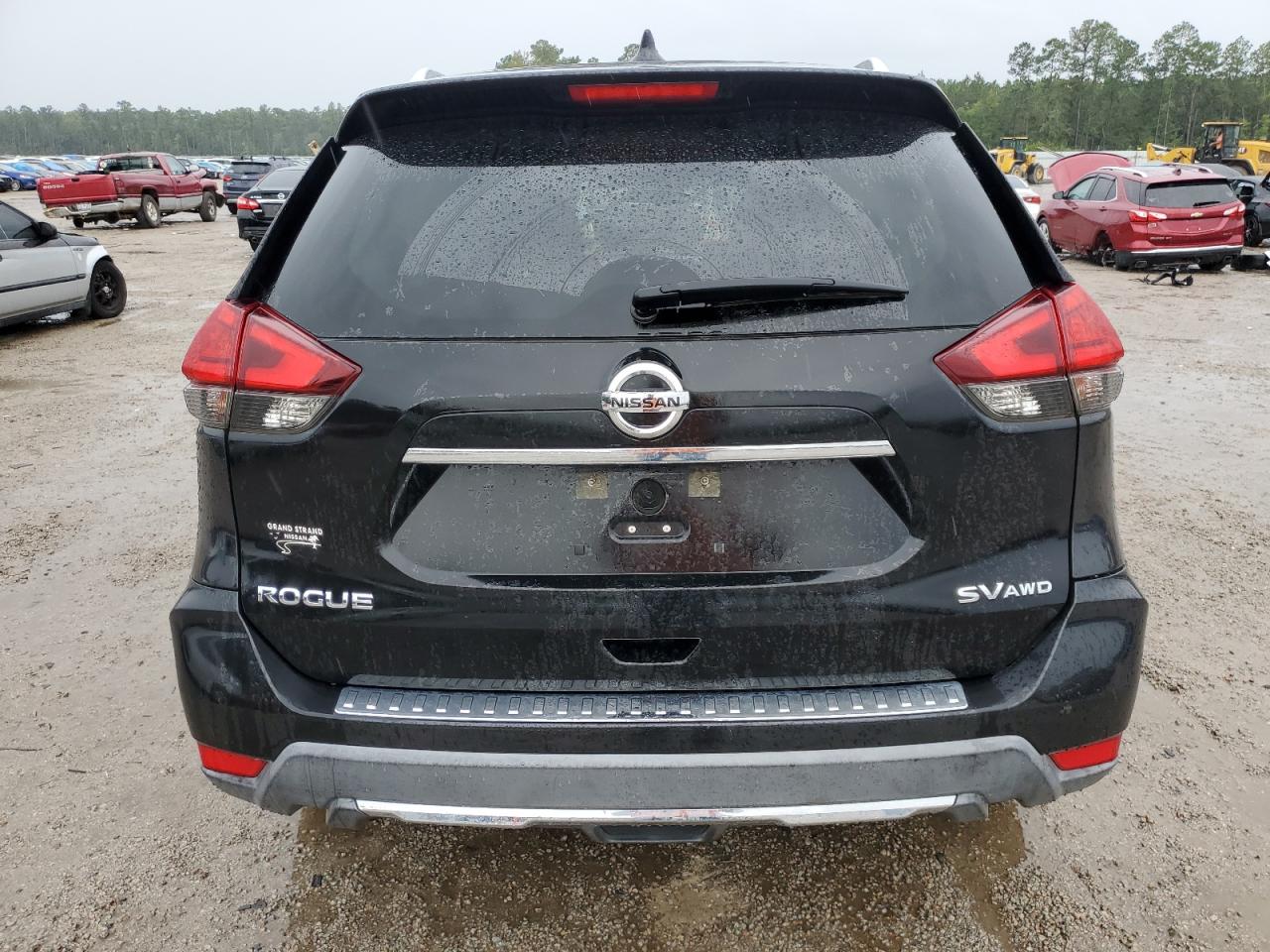 2017 Nissan Rogue S VIN: KNMAT2MV4HP608183 Lot: 73161444