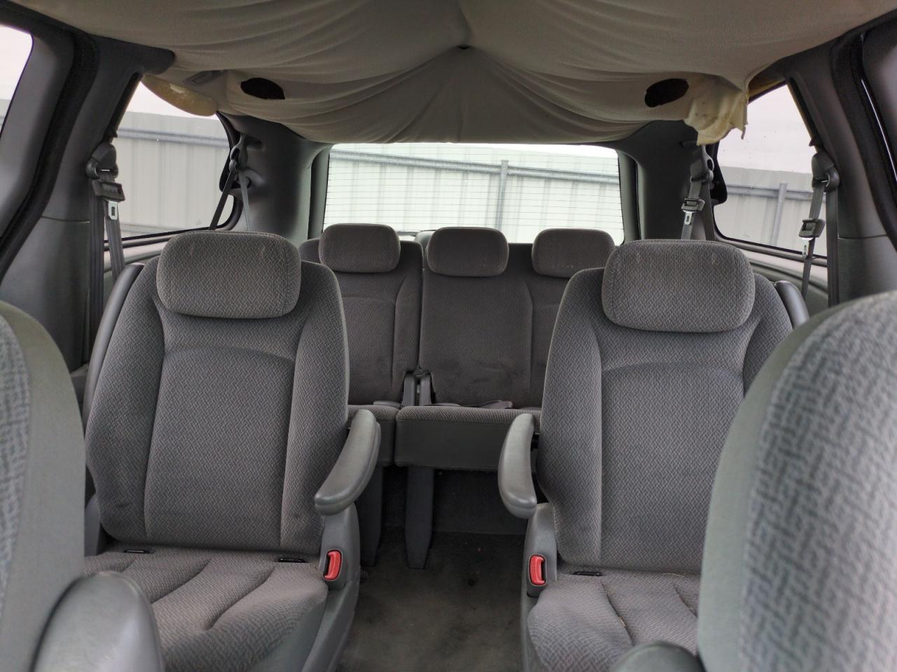 2005 Chrysler Town & Country Lx VIN: 2C4GP44R35R180419 Lot: 72749944