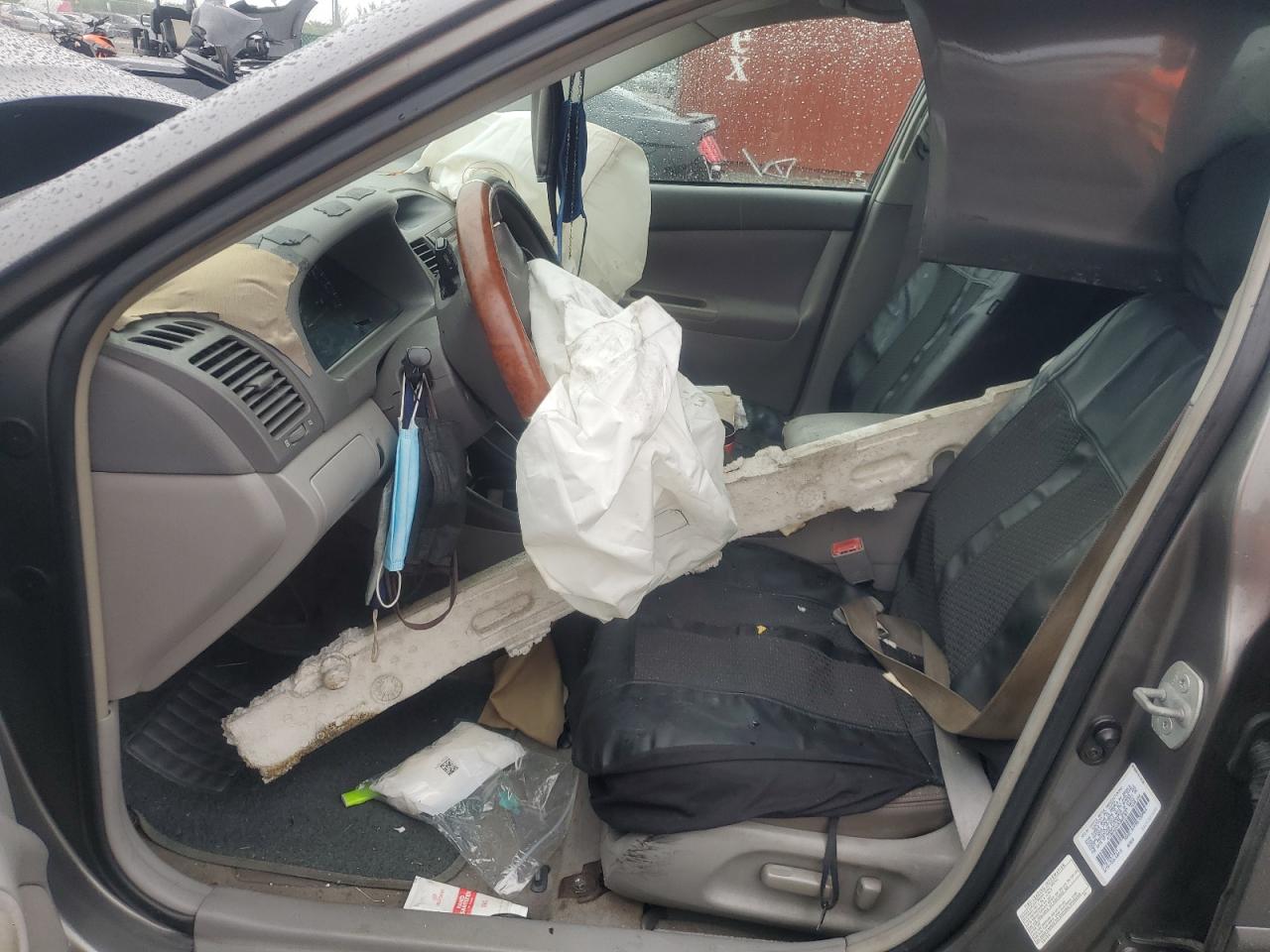 2003 Toyota Camry Le VIN: 4T1BE32K03U683787 Lot: 71004864