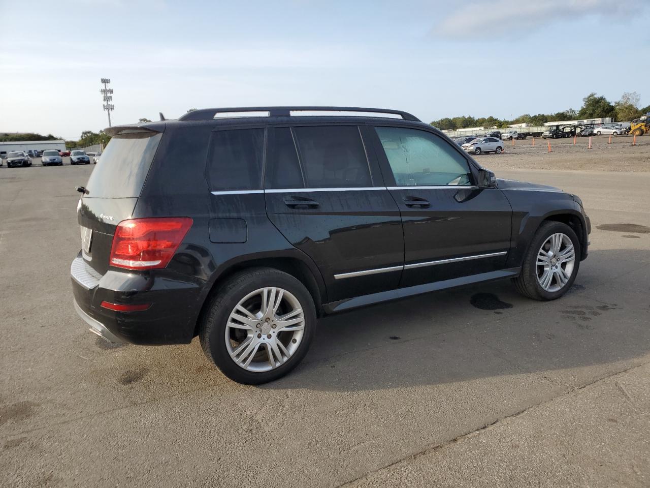 VIN WDCGG8JB5EG281889 2014 MERCEDES-BENZ GLK-CLASS no.3