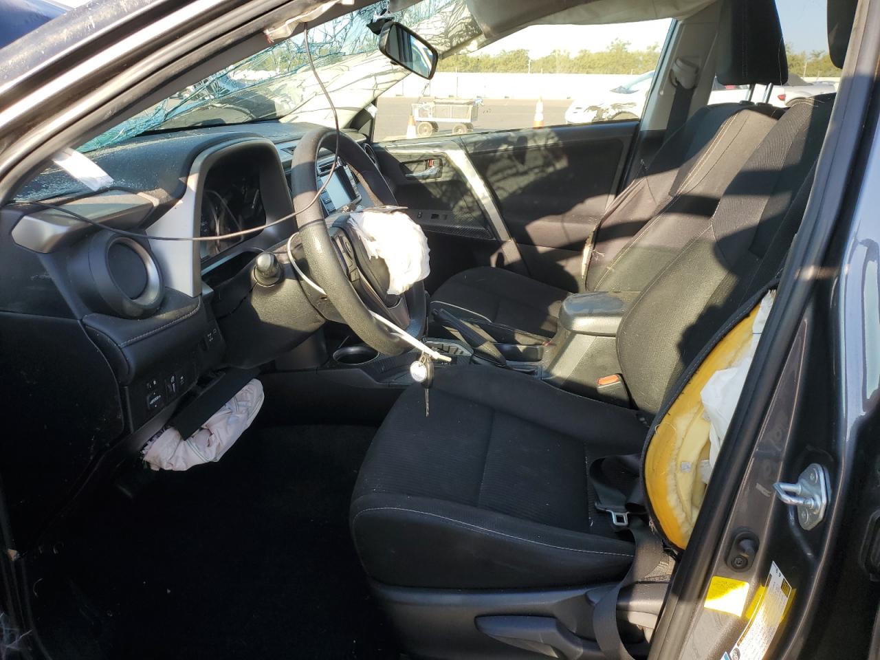2015 Toyota RAV 4 - Image 7