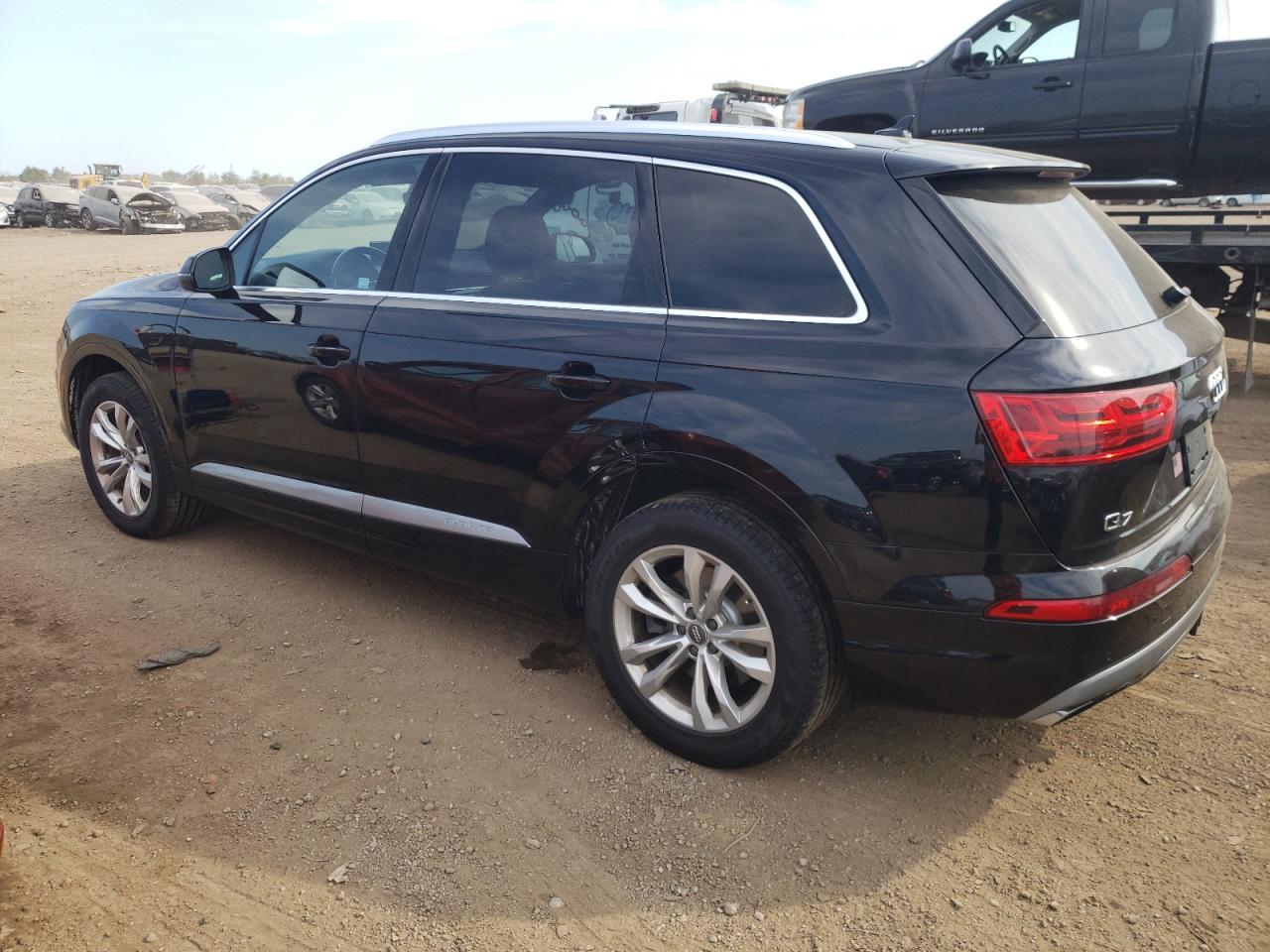 WA1LAAF70HD036631 2017 AUDI Q7 - Image 2