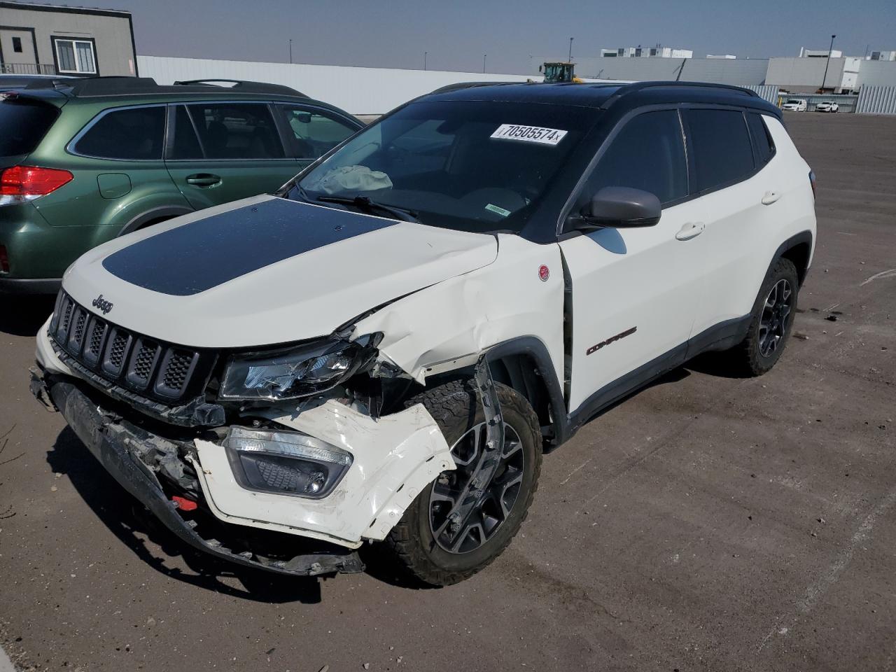 3C4NJDDB6LT123699 2020 JEEP COMPASS - Image 1