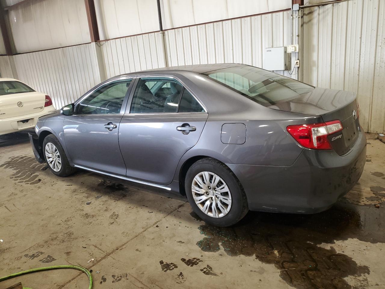 VIN 4T1BF1FK4DU295233 2013 TOYOTA CAMRY no.2