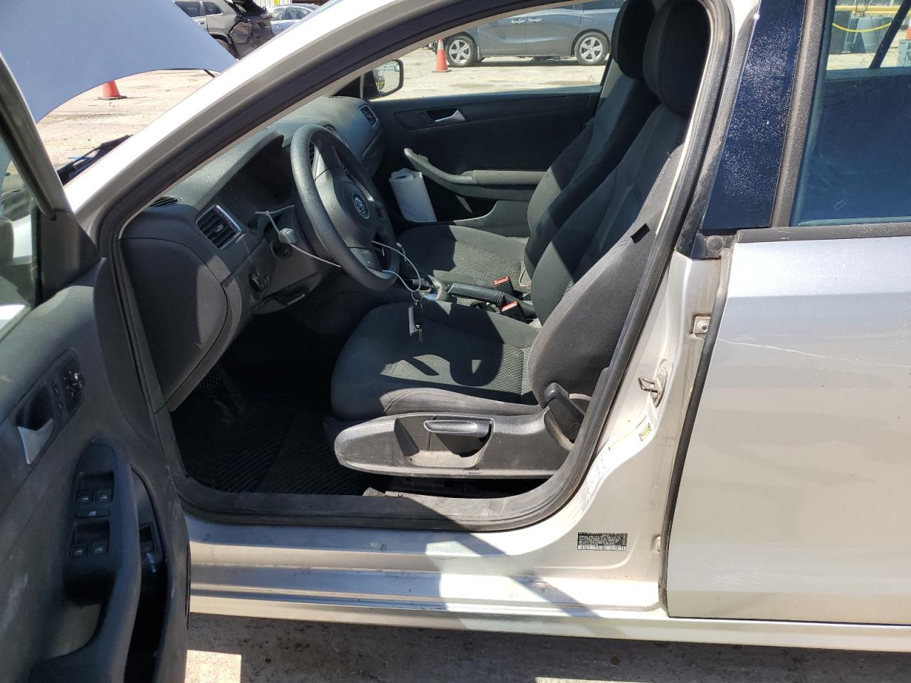 3VW2K7AJ4CM349180 2012 Volkswagen Jetta Base