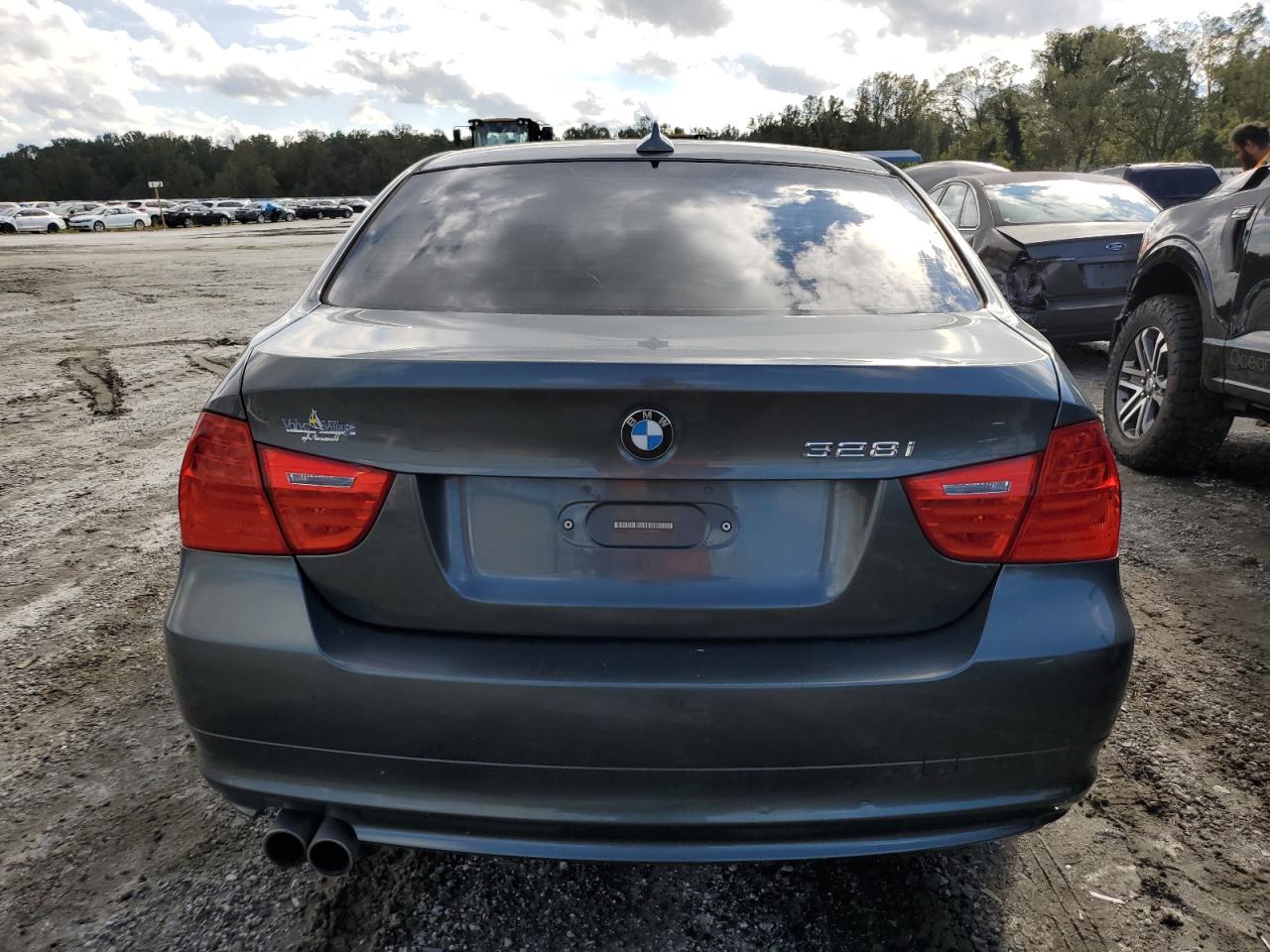 2009 BMW 328 Xi VIN: WBAPK73569A453827 Lot: 73141184