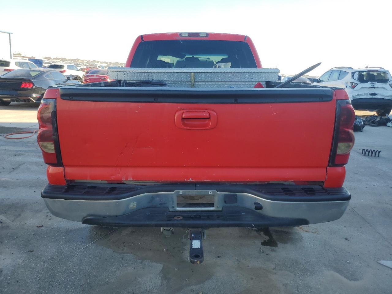 2002 Chevrolet Silverado C1500 Heavy Duty VIN: 1GCGC13UX2F138607 Lot: 73236024