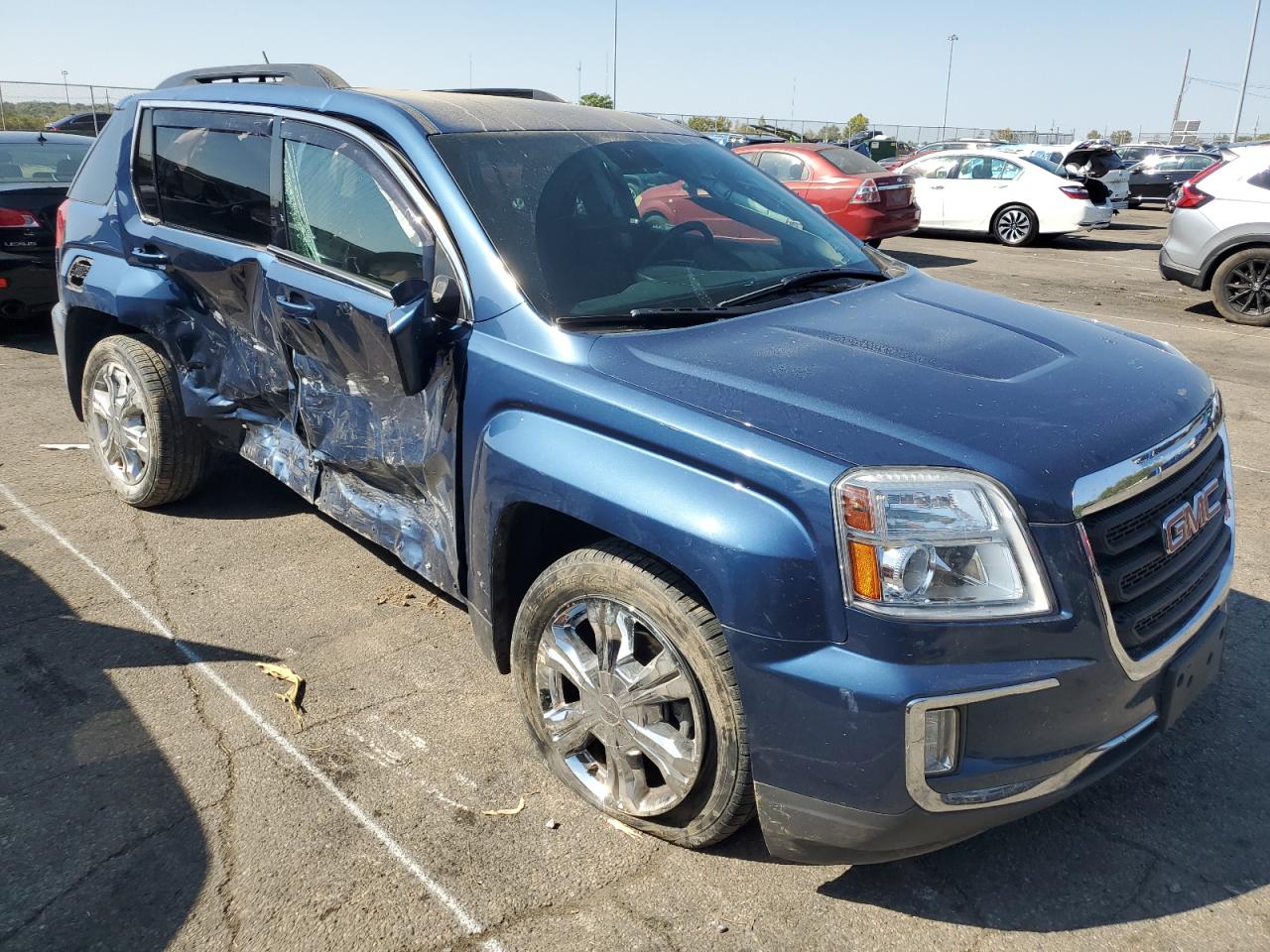 2017 GMC Terrain - Image 4