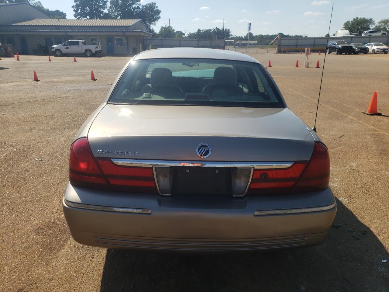 2005 Mercury Grand Marquis Ls VIN: 2MEFM75W55X624839 Lot: 72740704