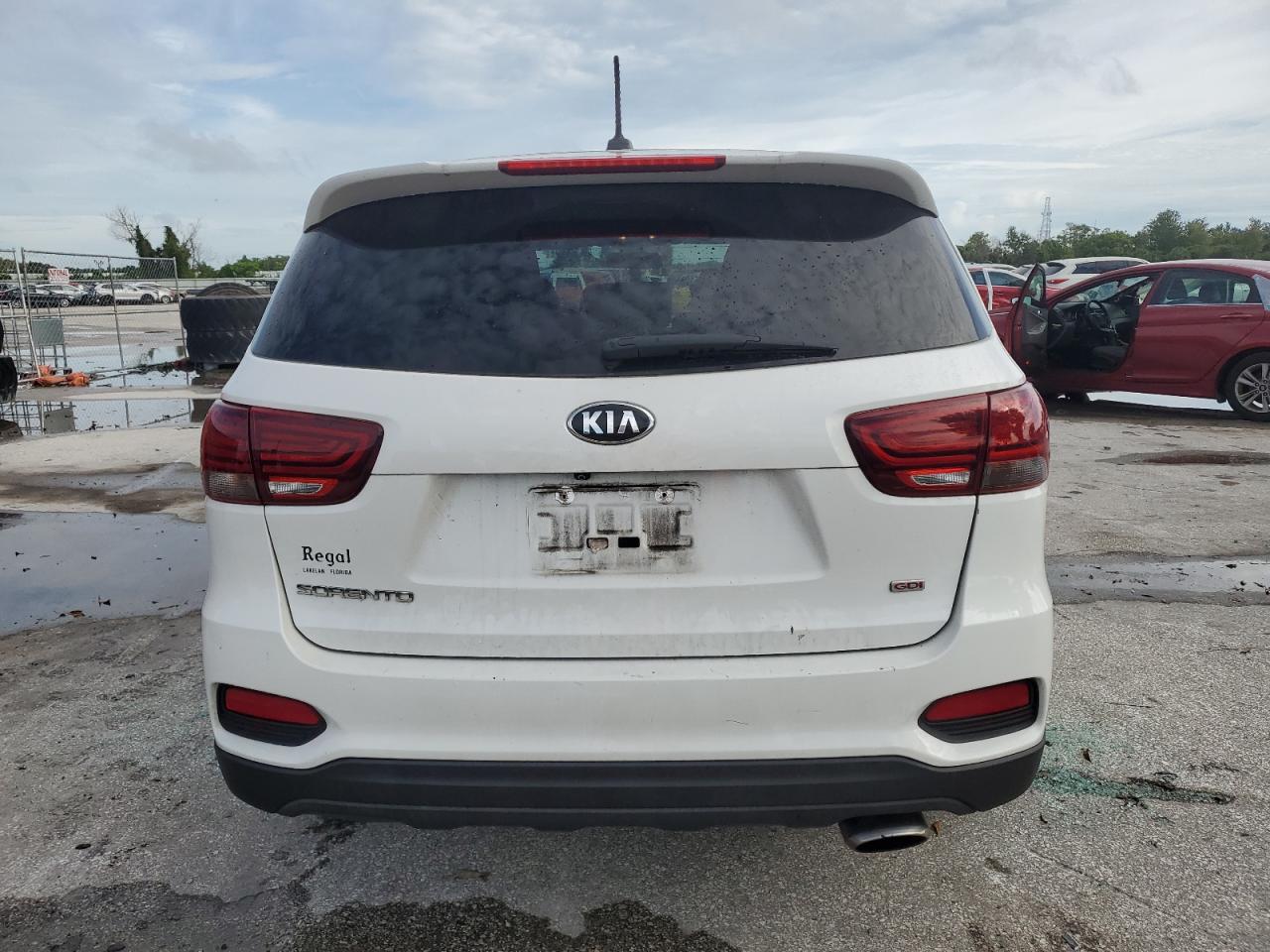 5XYPG4A35KG563083 2019 Kia Sorento L