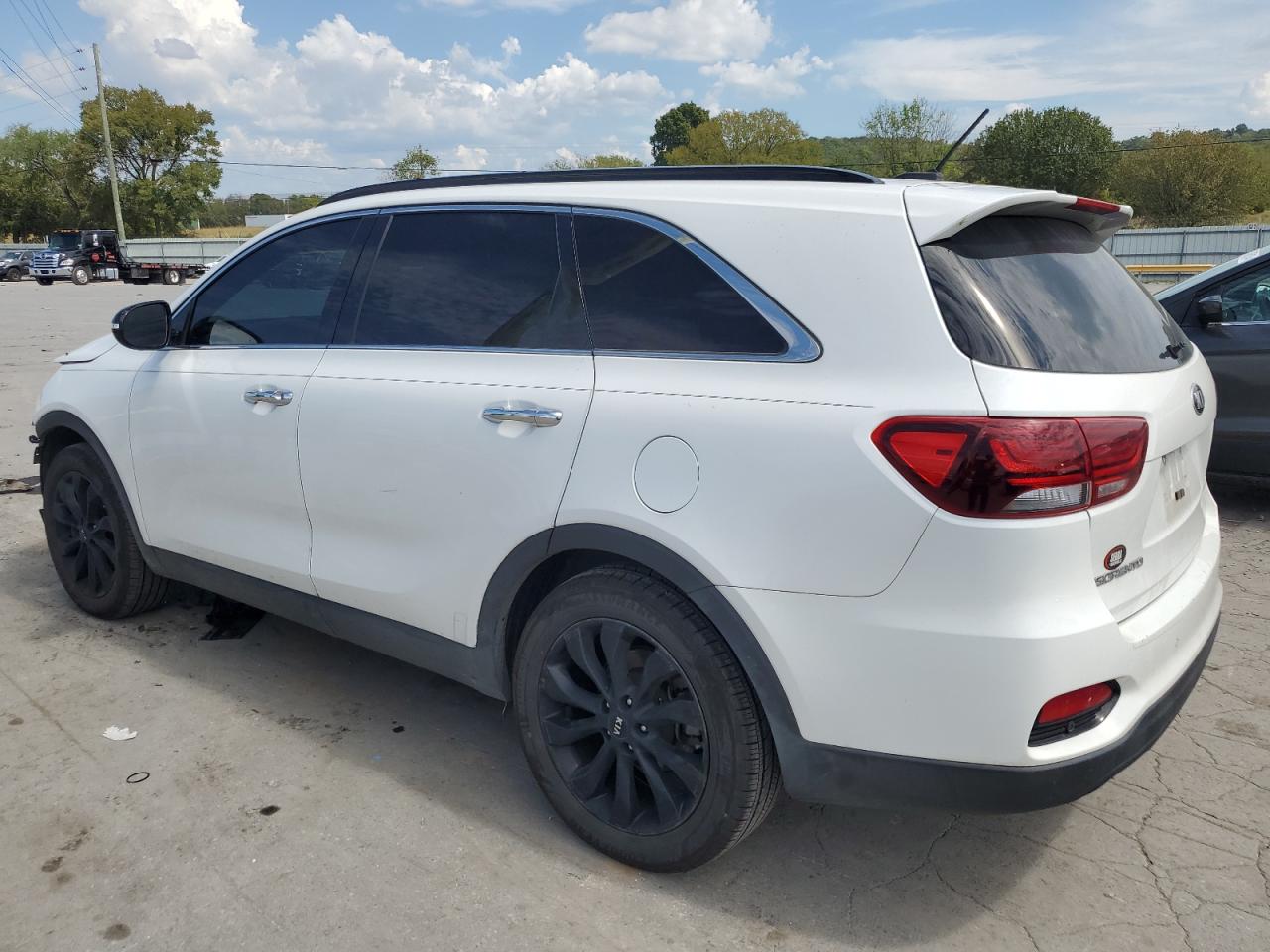 2019 Kia Sorento Lx VIN: 5XYPG4A57KG593994 Lot: 70743294