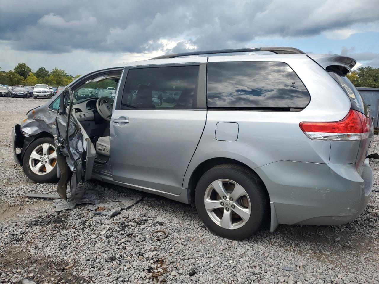 2013 Toyota Sienna Le VIN: 5TDKK3DC9DS380967 Lot: 71394264