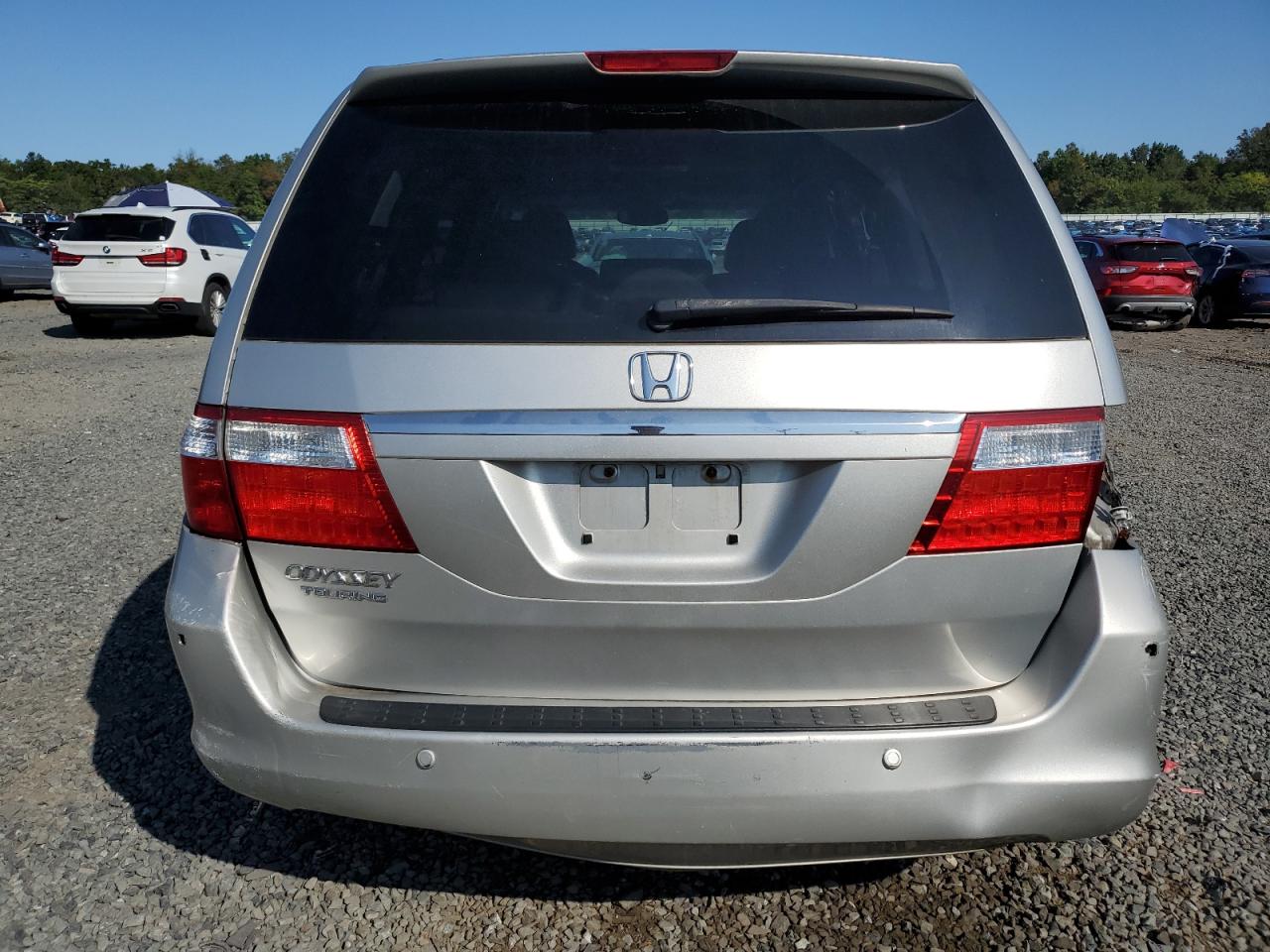 2007 Honda Odyssey Touring VIN: 5FNRL38807B104221 Lot: 70642384