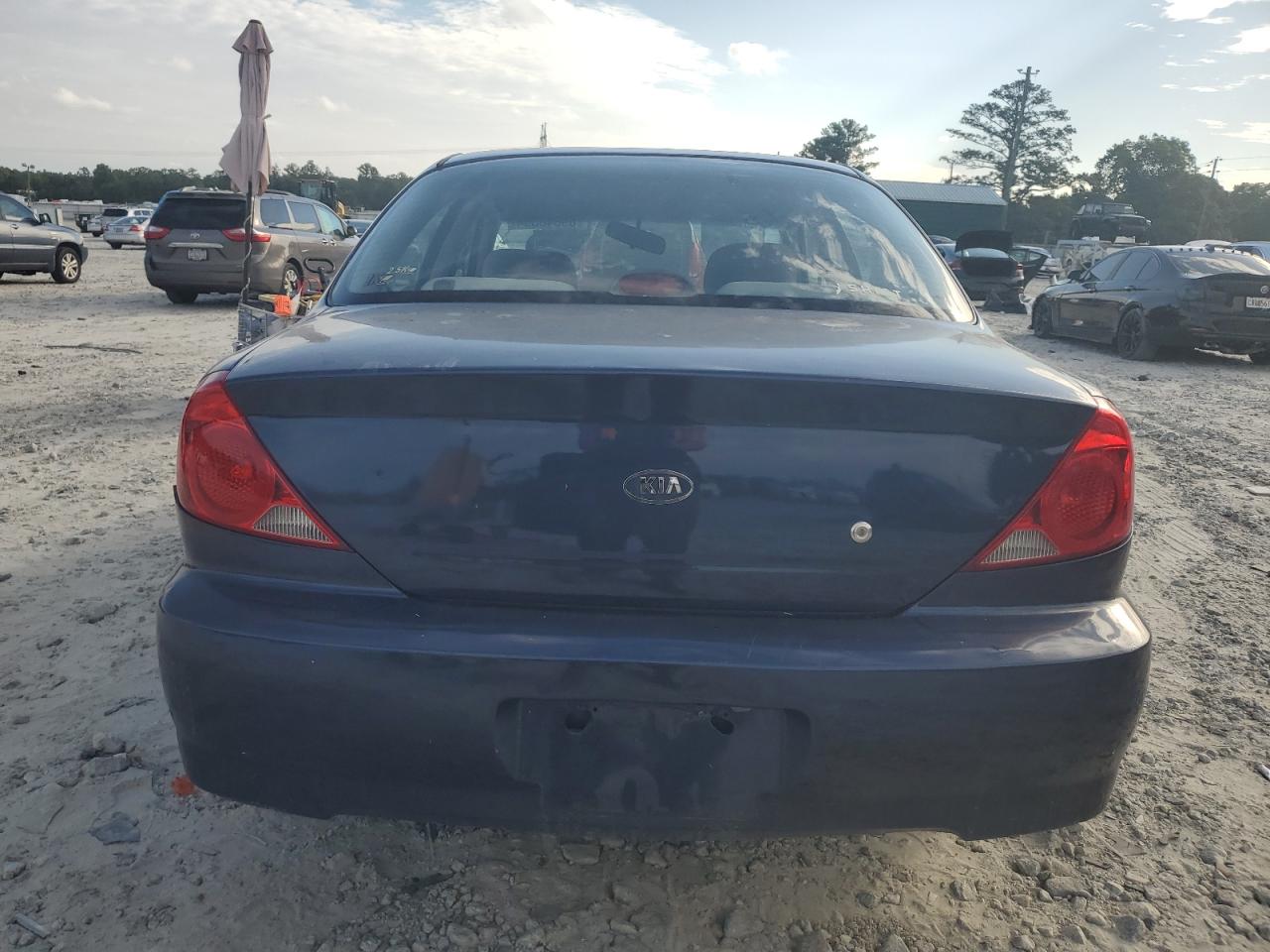 KNAFB121225134205 2002 Kia Spectra Base