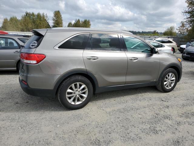  KIA SORENTO 2017 Серый