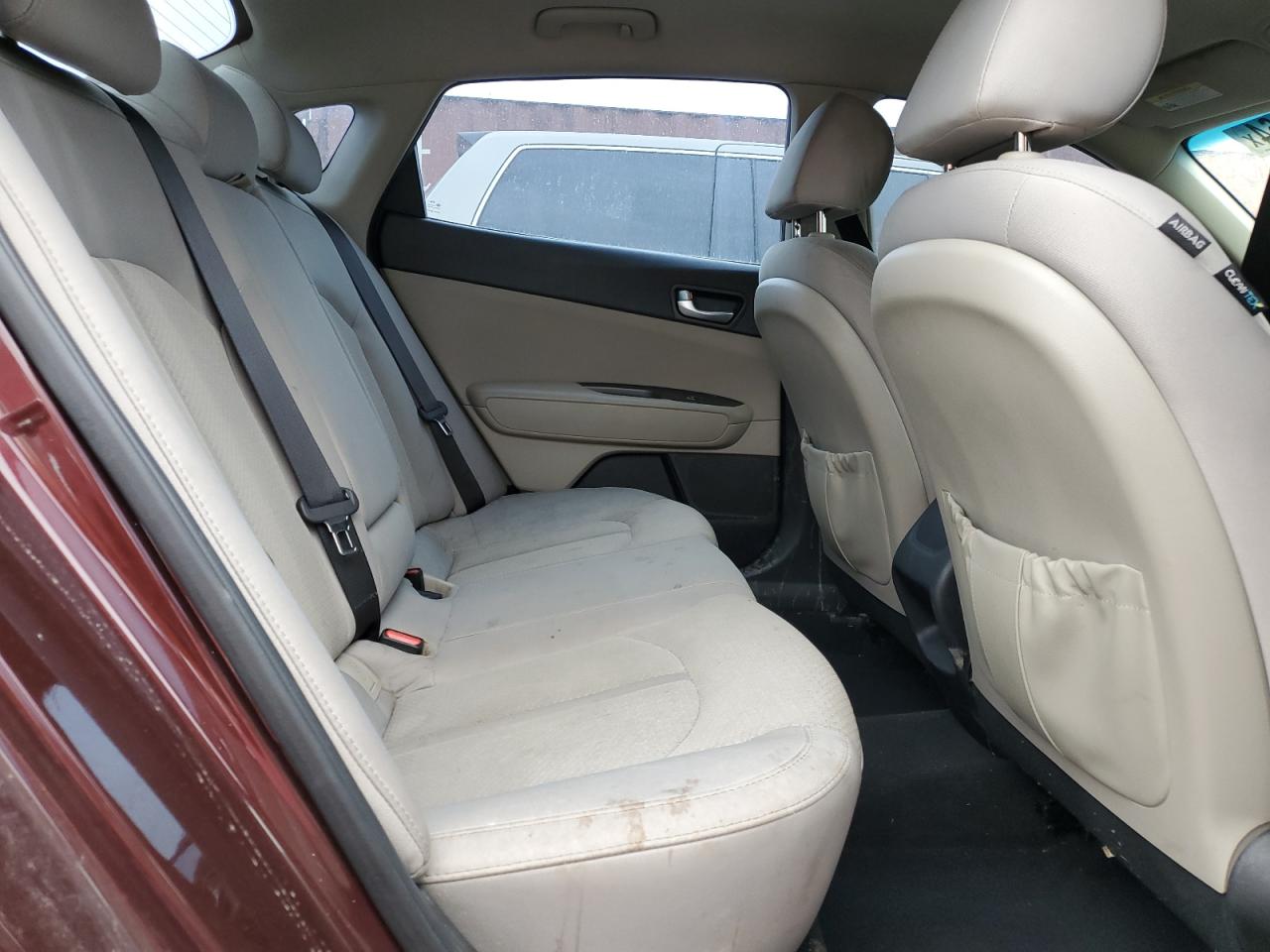 2017 Kia Optima - Image 10