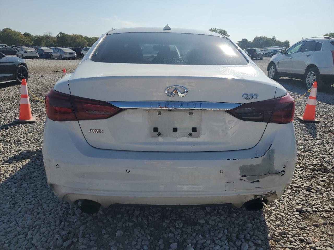 2018 Infiniti Q50 Luxe VIN: JN1EV7AR2JM431496 Lot: 71246934