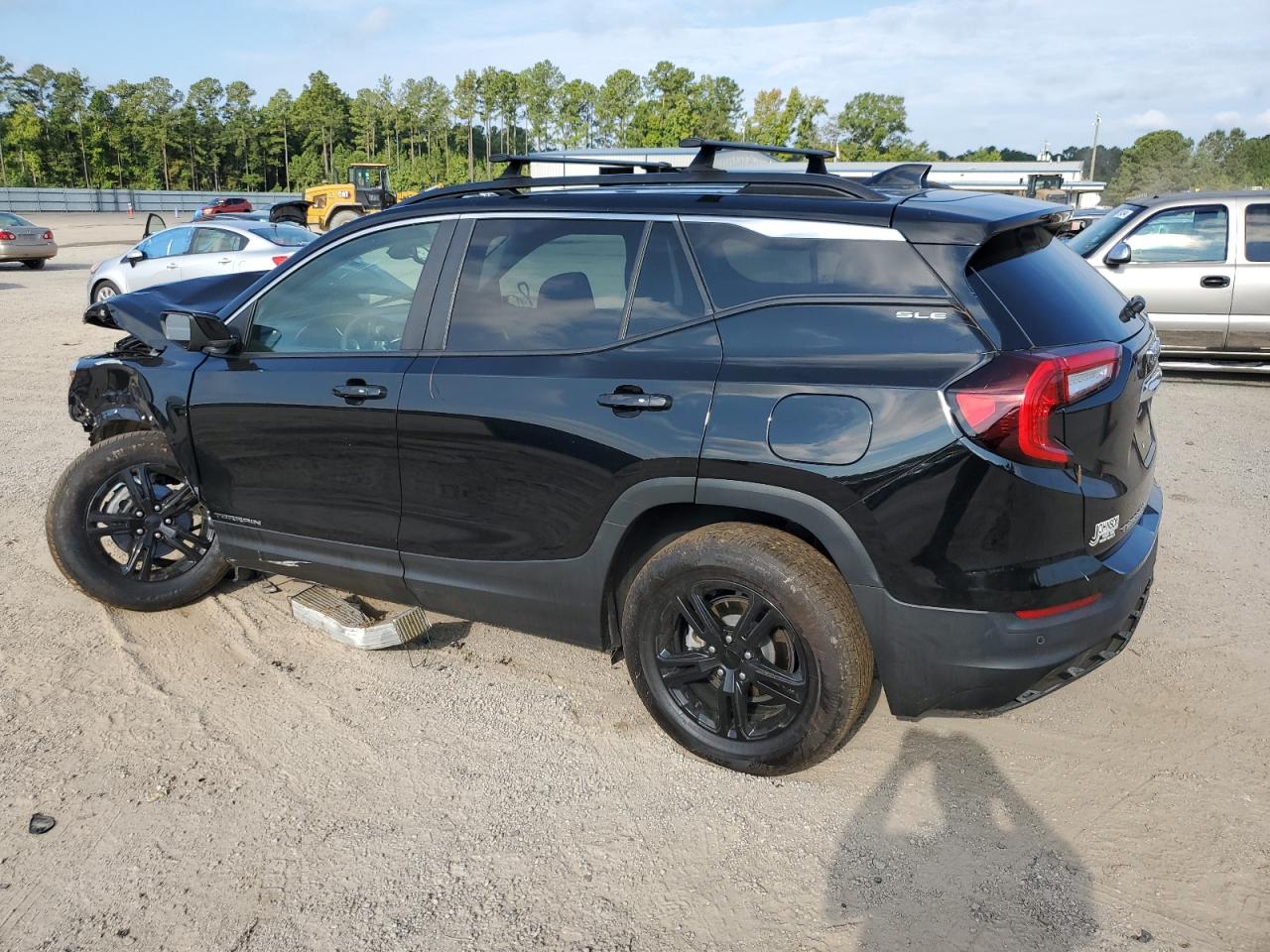 2022 GMC Terrain - Image 2