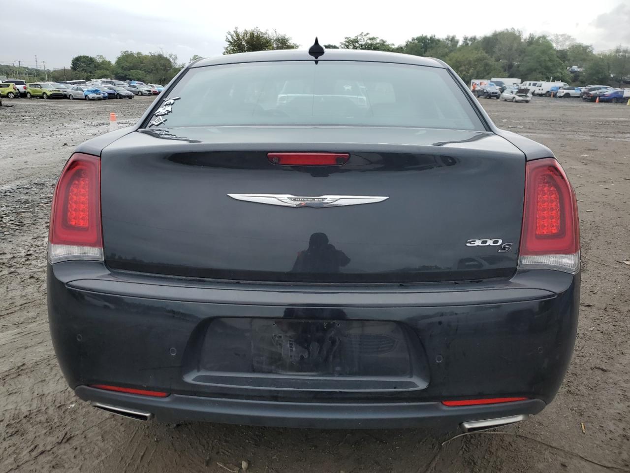 2C3CCABG4JH301781 2018 Chrysler 300 S