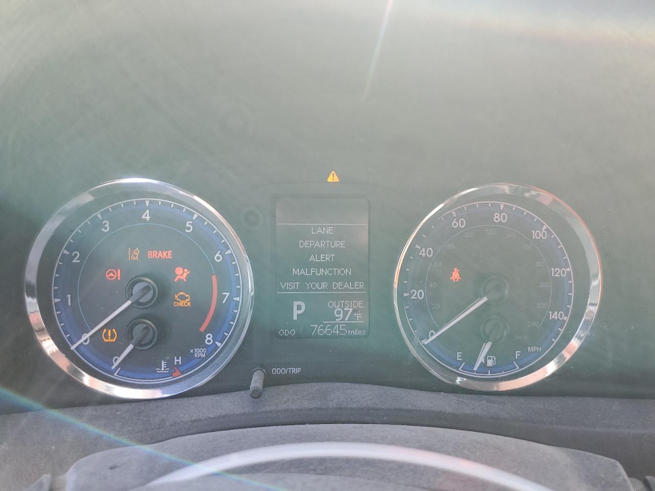 2017 Toyota Corolla L VIN: 2T1BURHE7HC831563 Lot: 70929574