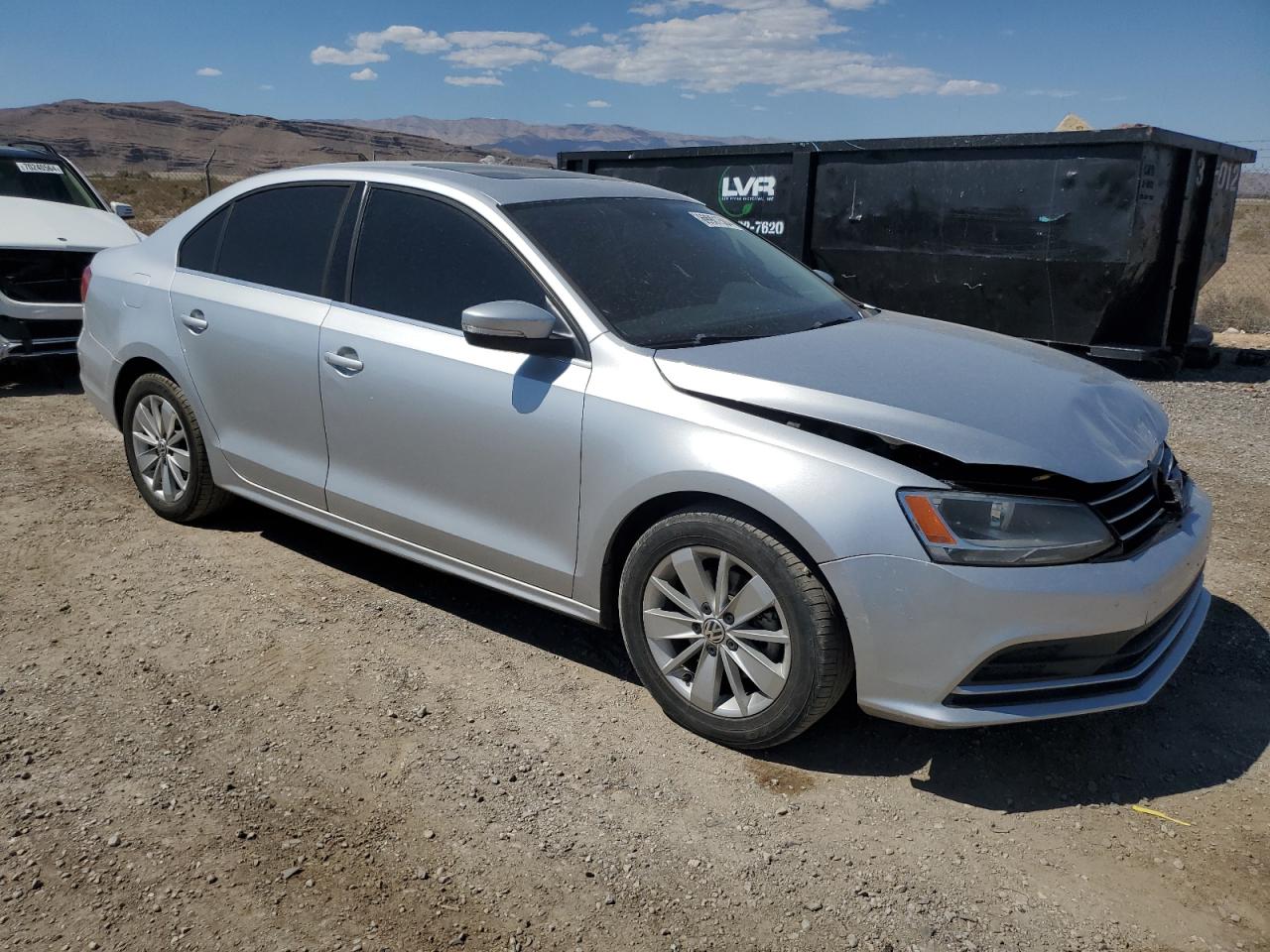 2015 Volkswagen Jetta - Image 4