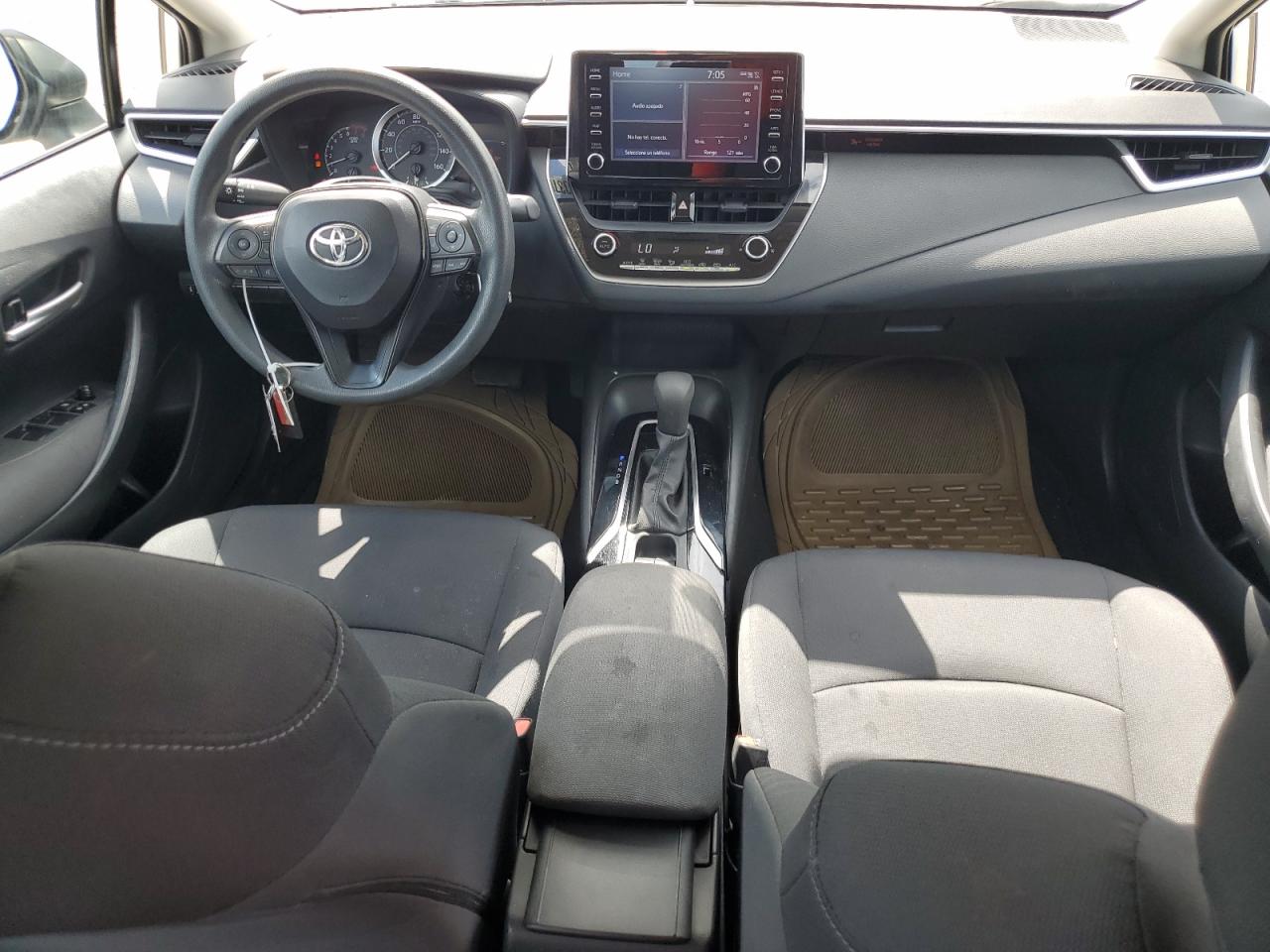 2020 Toyota Corolla Le VIN: 5YFEPRAE6LP028556 Lot: 70378874