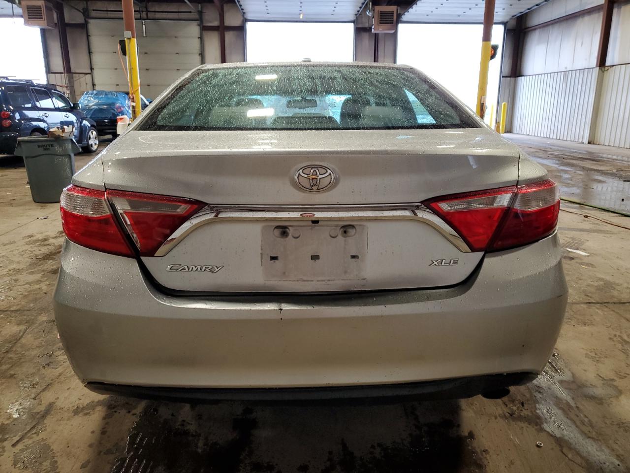 2016 Toyota Camry Le VIN: 4T4BF1FK8GR525544 Lot: 73286974