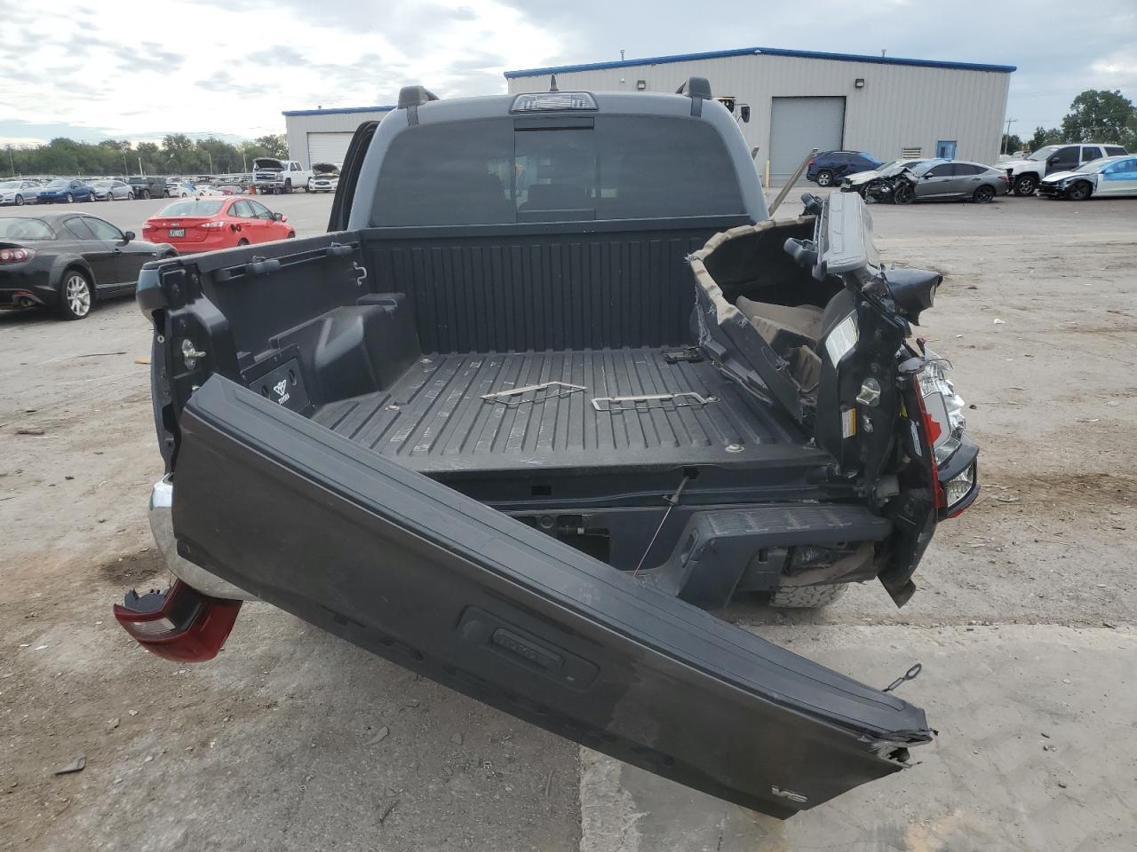 2018 Toyota Tacoma - Image 6