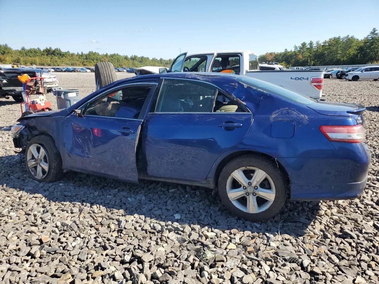 2010 Toyota Camry - Image 2