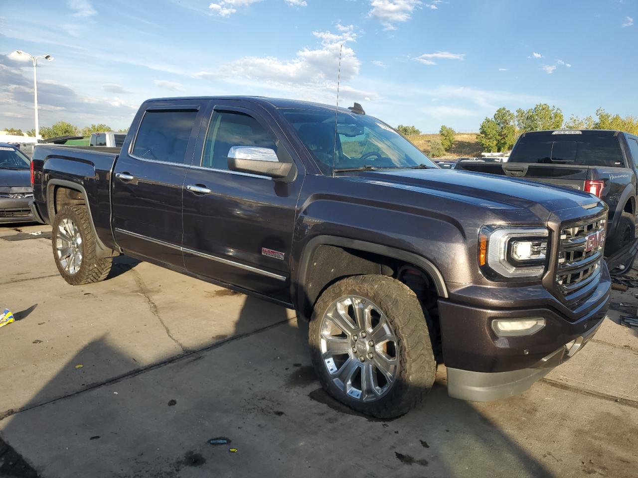 2016 GMC Sierra - Image 4