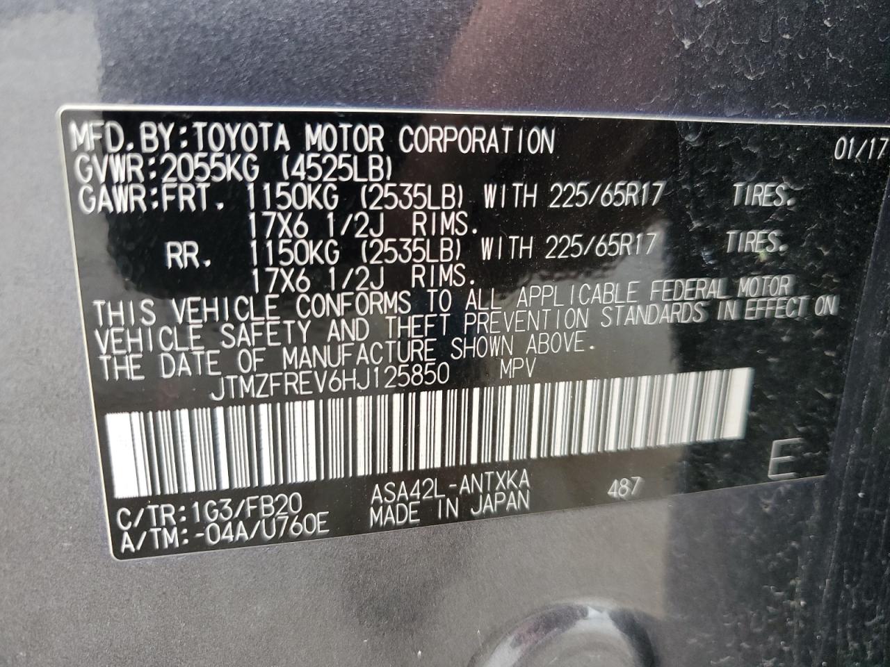 JTMZFREV6HJ125850 2017 Toyota Rav4 Le