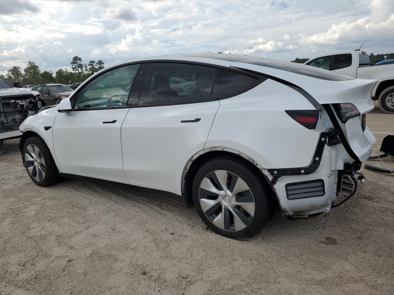 5YJYGDED3MF134168 2021 TESLA MODEL Y - Image 2