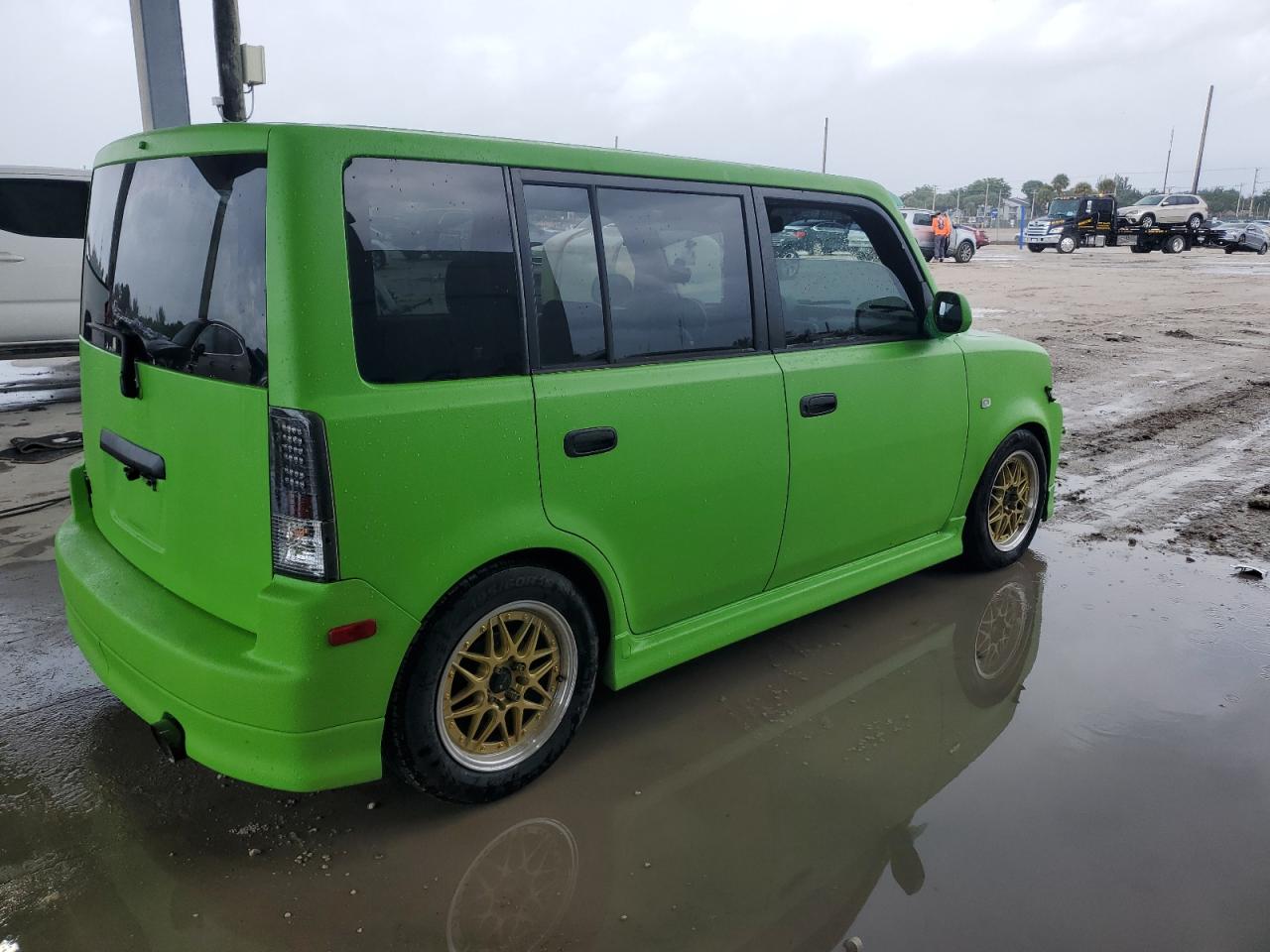 2005 Toyota Scion Xb VIN: JTLKT324250205395 Lot: 70817464