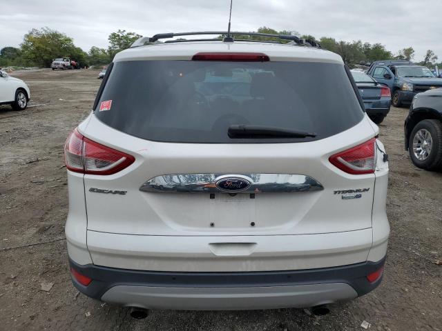  FORD ESCAPE 2016 Biały